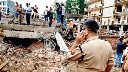 शाहबेरी आखिर जिम्मेदार कौन ? प्राधिकरण व पुलिस के संरक्षण में बनती रही मौत की इमारतें ।