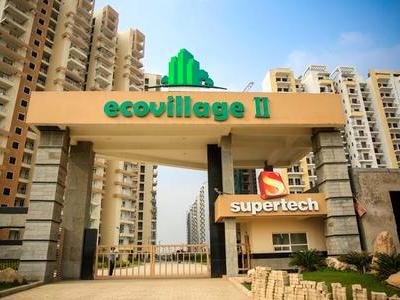 बिल्डर की लापरवाही से खुले साफ्ट में नौमी मंजिल से दो बच्चे जमीन पर गिरे एक की हालत गंभीर