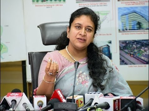 हाईकोर्ट का आदेश- रितु महेश्वरी को पुलिस कस्टडी में लेकर आइये, गौतमबुद्ध नगर के सीजेएम को भेजा गिरफ्तारी वारंट