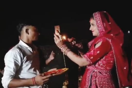 पाकिस्तान से आई सीमा हैदर ने सचिन के लिए रखा करवा चौथ का व्रत