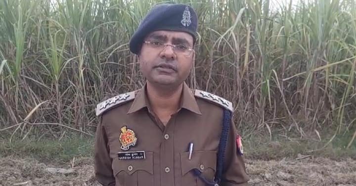 नोएड़ा पुलिस पर ग़ाज़ियाबाद में हुआ हमला, रास्ते में वाहन निकालने को लेकर हुई थी कहासुनी