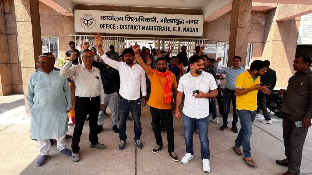 पंचशील हाईनिश सोसाइटी में एओए की चुनावी प्रक्रिया पर गंभीर विवाद, निवासियों में आक्रोश