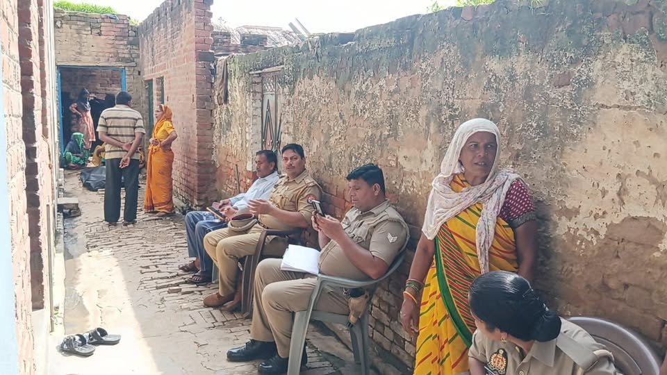 अज्ञात कारणों के चलते नव-विवाहिता ने लगाई फांसी