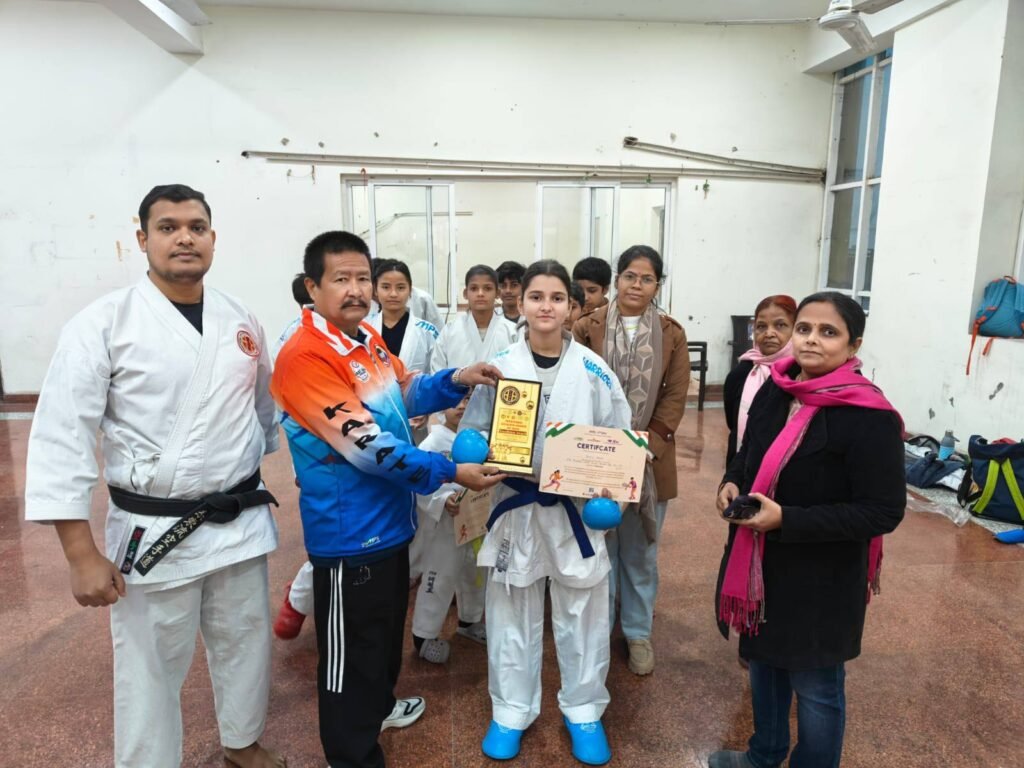 आम्रपाली Golf Homes एवं Kingswoods में खेल उत्सव