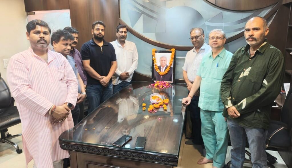 उत्तर प्रदेश उद्योग व्यापार मंडल के मुख्य स्तंभ सुनील गुप्ता की प्रथम पुण्यतिथि पर स्मृति सभा का आयोजन।