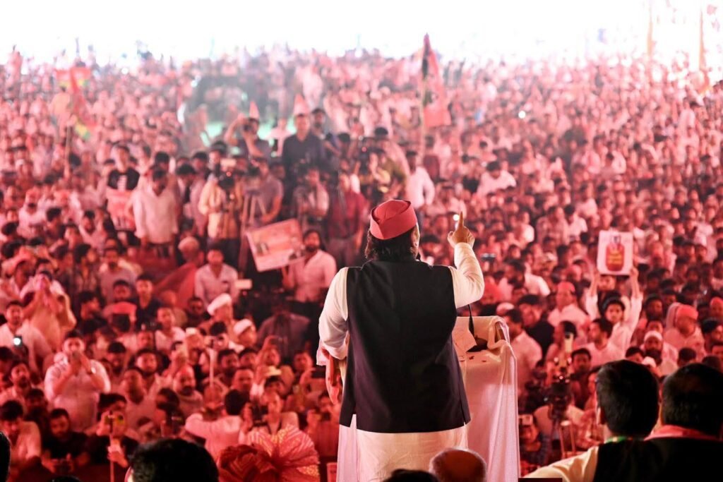 दादरी से अखिलेश यादव ने 2027 के लिए भरी हुंकार BJP पर साधा निशाना, बीजेपी मंत्रियों ने दिया जवाब ।