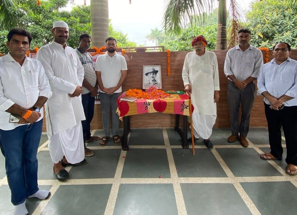 शहीद भगत सिंह की जयंती पर सादोपुर में विचार गोष्ठी आयोजित